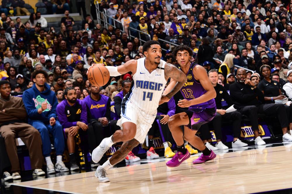 也是全球足 也是全球足