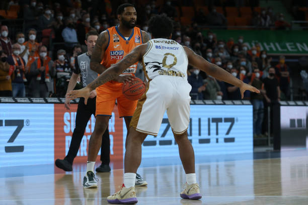 随着赛季的 随着赛季的